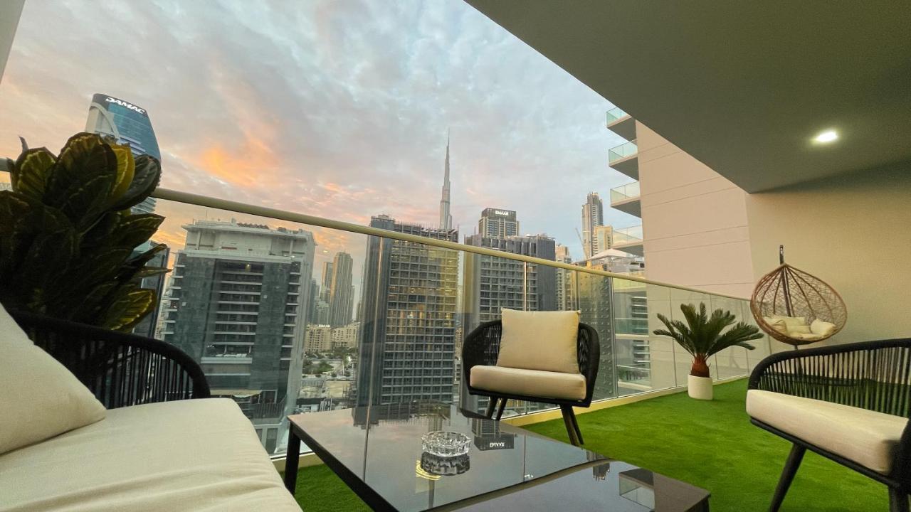 Luxury 2 Bedroom With Burj Khalifa View Dubai Eksteriør billede